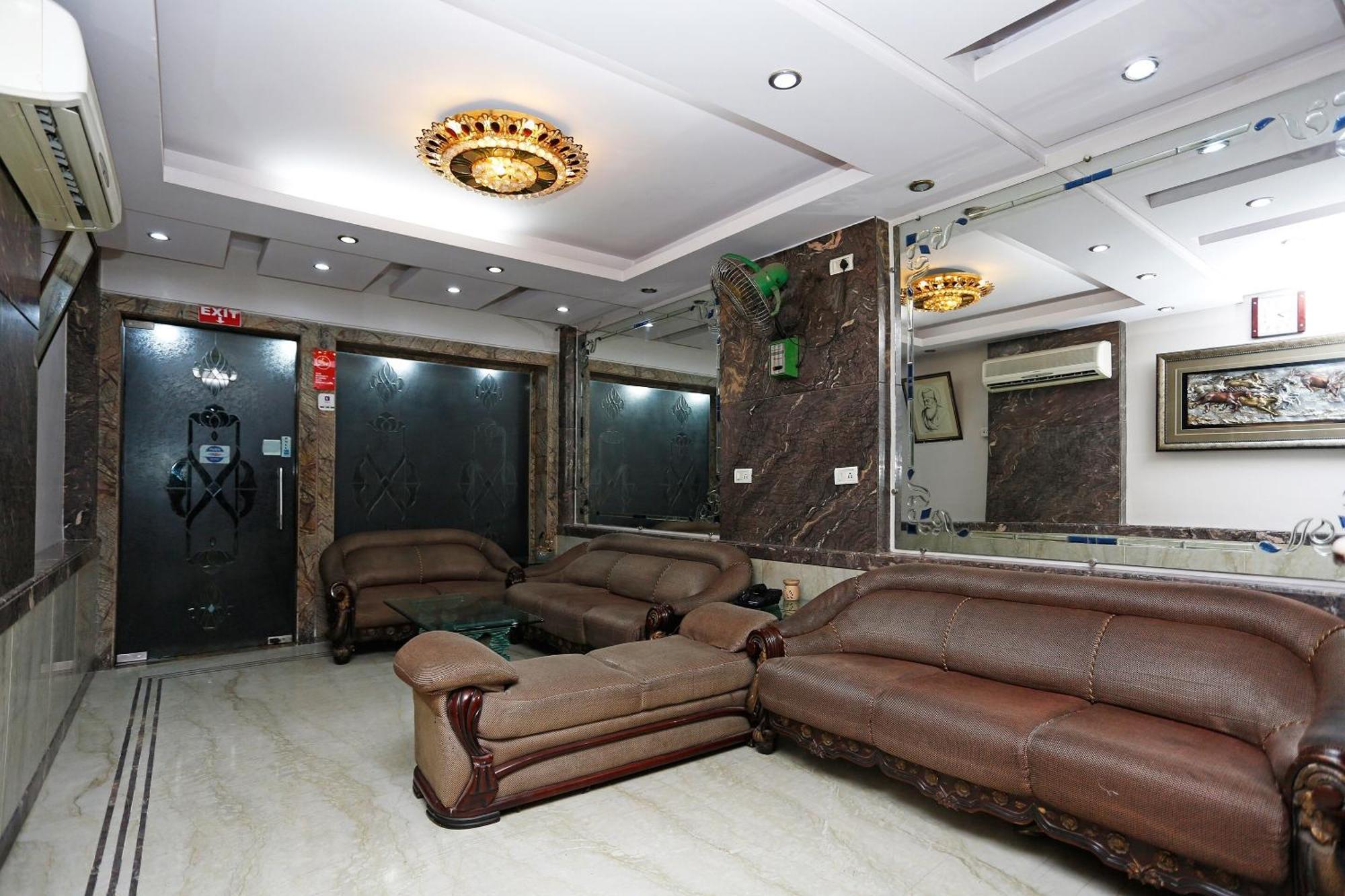 Hotel O Mid Town Delhi  Dış mekan fotoğraf