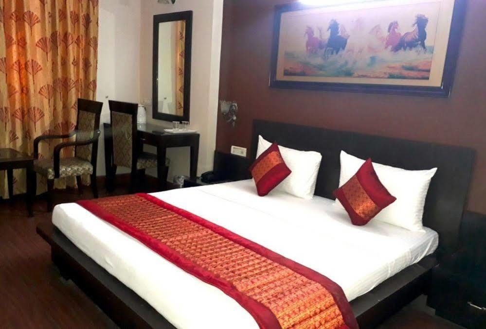 Hotel O Mid Town Delhi  Dış mekan fotoğraf