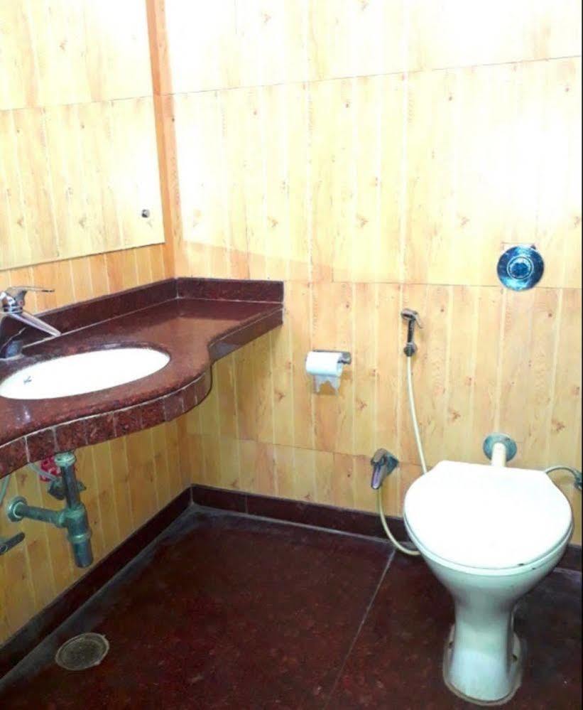 Hotel O Mid Town Delhi  Dış mekan fotoğraf