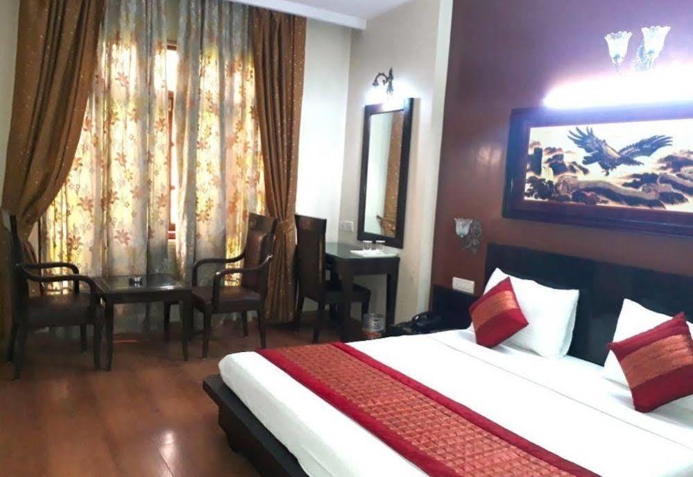 Hotel O Mid Town Delhi  Dış mekan fotoğraf