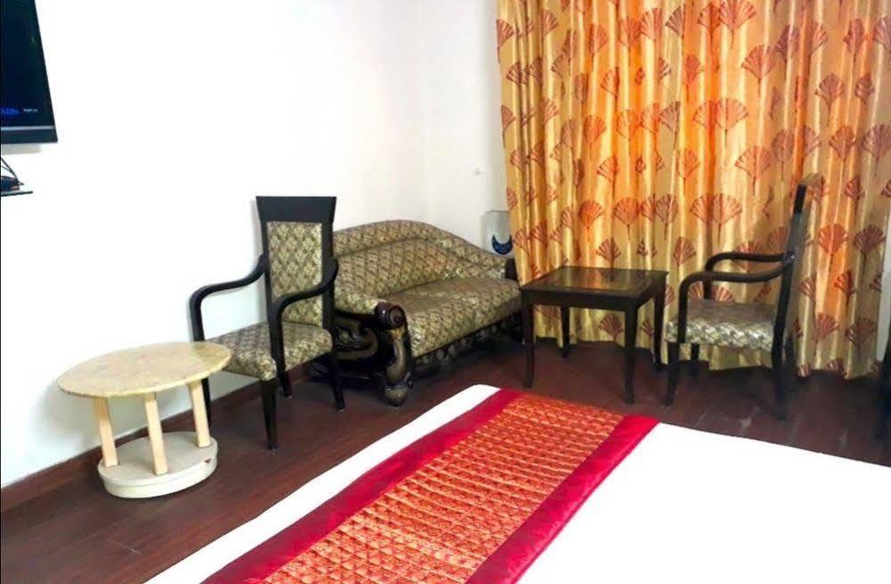 Hotel O Mid Town Delhi  Dış mekan fotoğraf